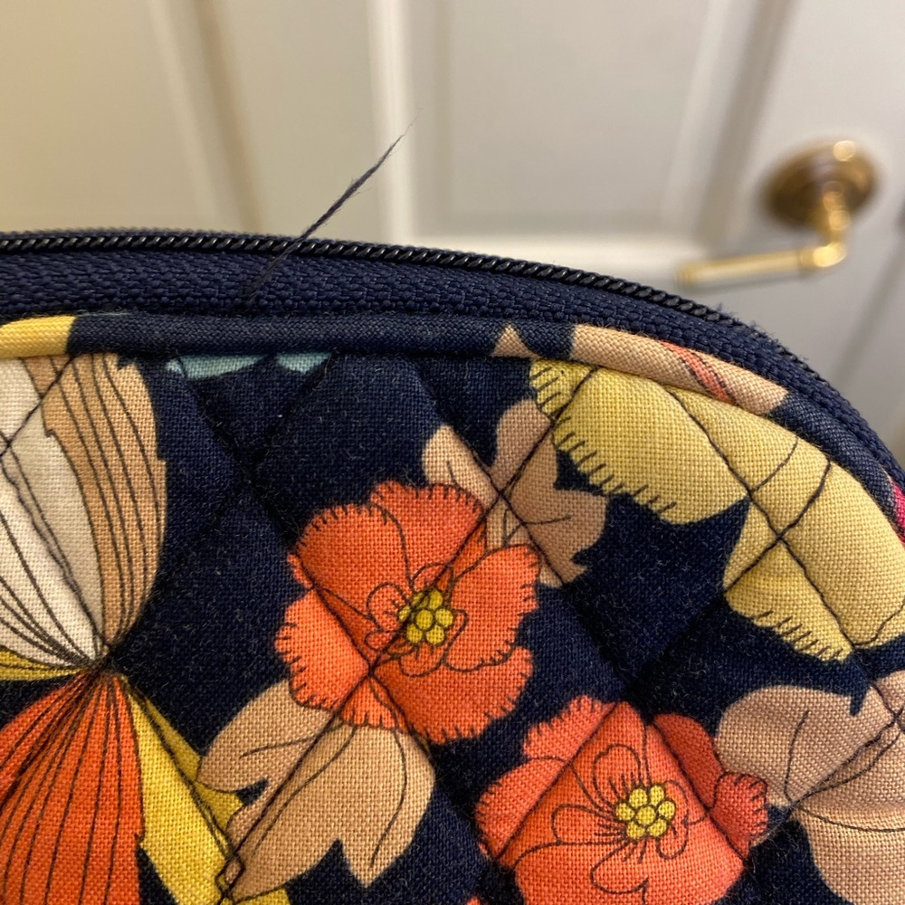 Vera Bradley soft tablet case - Picture 3 of 5
